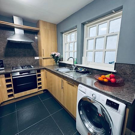 Queens Townhouse - 4 Bed 화이트헤이븐 외부 사진